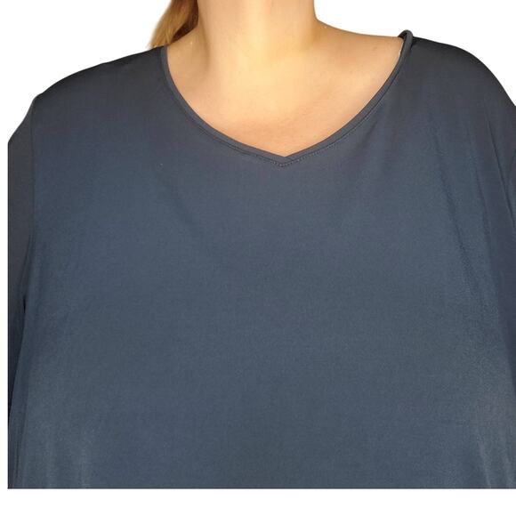 Susan Graver Essentials Size 3X Navy Liquid Knit 3/4 Sleeve V Neck Top Casual - Picture 2 of 9